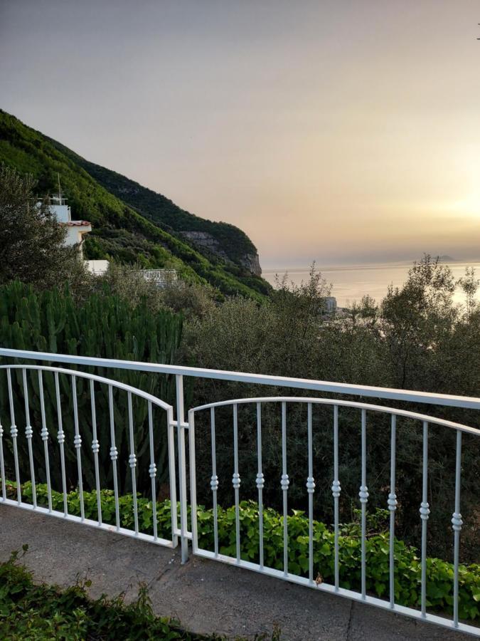 Hotel Lucia Castellammare di Stabia Dış mekan fotoğraf