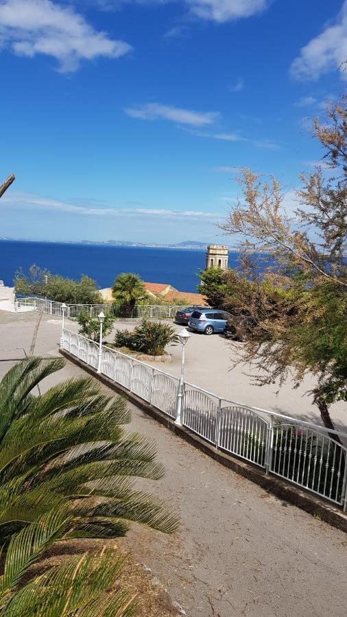 Hotel Lucia Castellammare di Stabia Dış mekan fotoğraf