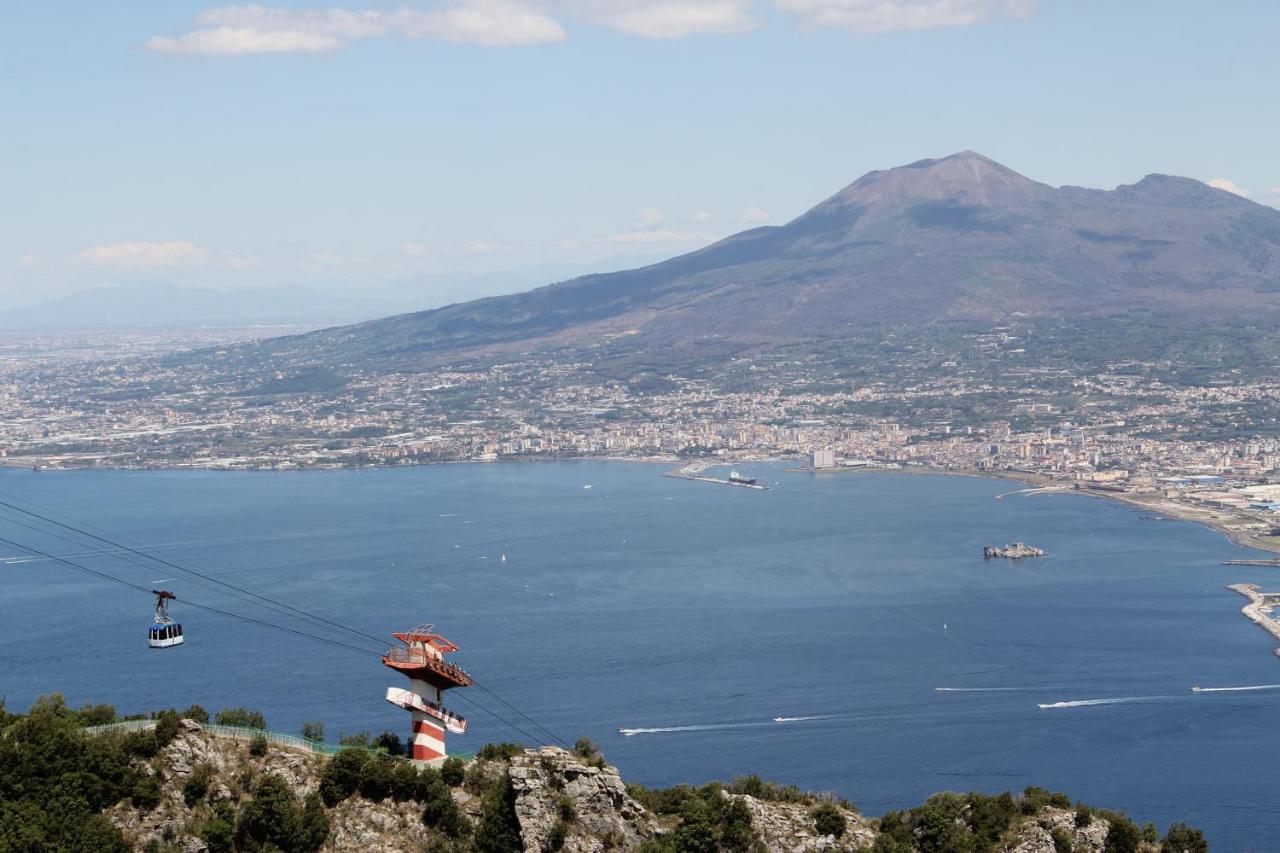 Hotel Lucia Castellammare di Stabia Dış mekan fotoğraf